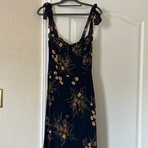 Reformation floral navy sweetheart dress with tie straps. Never worn Sz 4